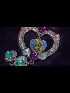 [x]ドキドキプリキュア ガシャポン キュアハートペンダント おもちゃ - YouTube