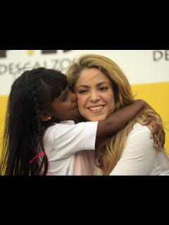 [x]Shakira celebrates her school being named No. 1 in Colombia