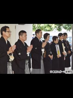 [x]写真：桂文枝 三金さん告別式で号泣「師匠に選んでくれてありがとう」 | 東スポWEB