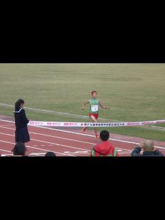 [x]第67回 広島県高等学校駅伝競走大会 男子ゴール 優勝世羅高校 - YouTube