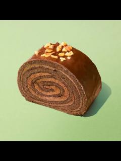 [x]「ファミマがチョコだらけ！」キャンペーン「濃厚ショコラロール」「たっぷりチョコホイップのキューブデニッシュ」など13種登場 [えん食べ]