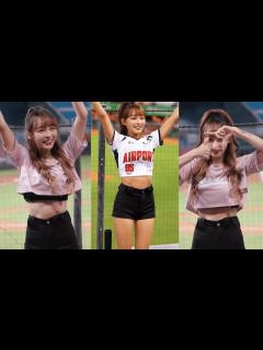 [x]林襄がショート丈衣装で美しい腹筋を披露！ rakutengirls 林襄 リン・シャン (mizuki) 台湾チア - YouTube