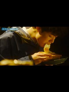 [x]宮沢氷魚と小西桜子 ”ラピュタパン”を食べる姿 恋が始まるような瞬間 「はざまに生きる、春」本編映像 - YouTube