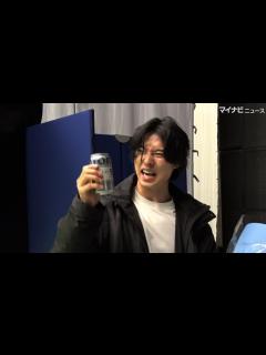 [x]山﨑賢人、撮影終了後も本番さながらの見事な飲みっぷり！そのままCMで使えそうな仕上がりにスタッフ爆笑「サントリー生ビール」新CMメイキング ...