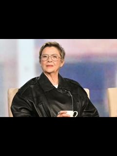 [x]What to Know About Annette Bening, Plus Her Famous Husband & Kids