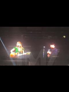 [x]Taylor Swift and Marcus Mumford Perform at Las Vegas Eras Concert