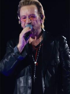 [x]U2's Bono dedicates concert to Israeli victims of Hamas attack