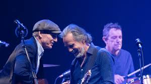 James Taylor and Jackson Browne, on joint tour, embraced by Taylor ...